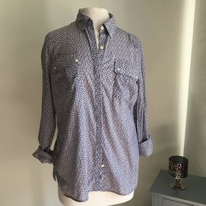 Banana Republic long sleeve shirt. Size L